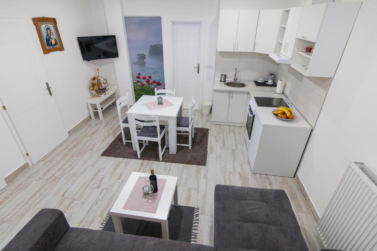 Apartment Bb 巴伊纳巴什塔 外观 照片