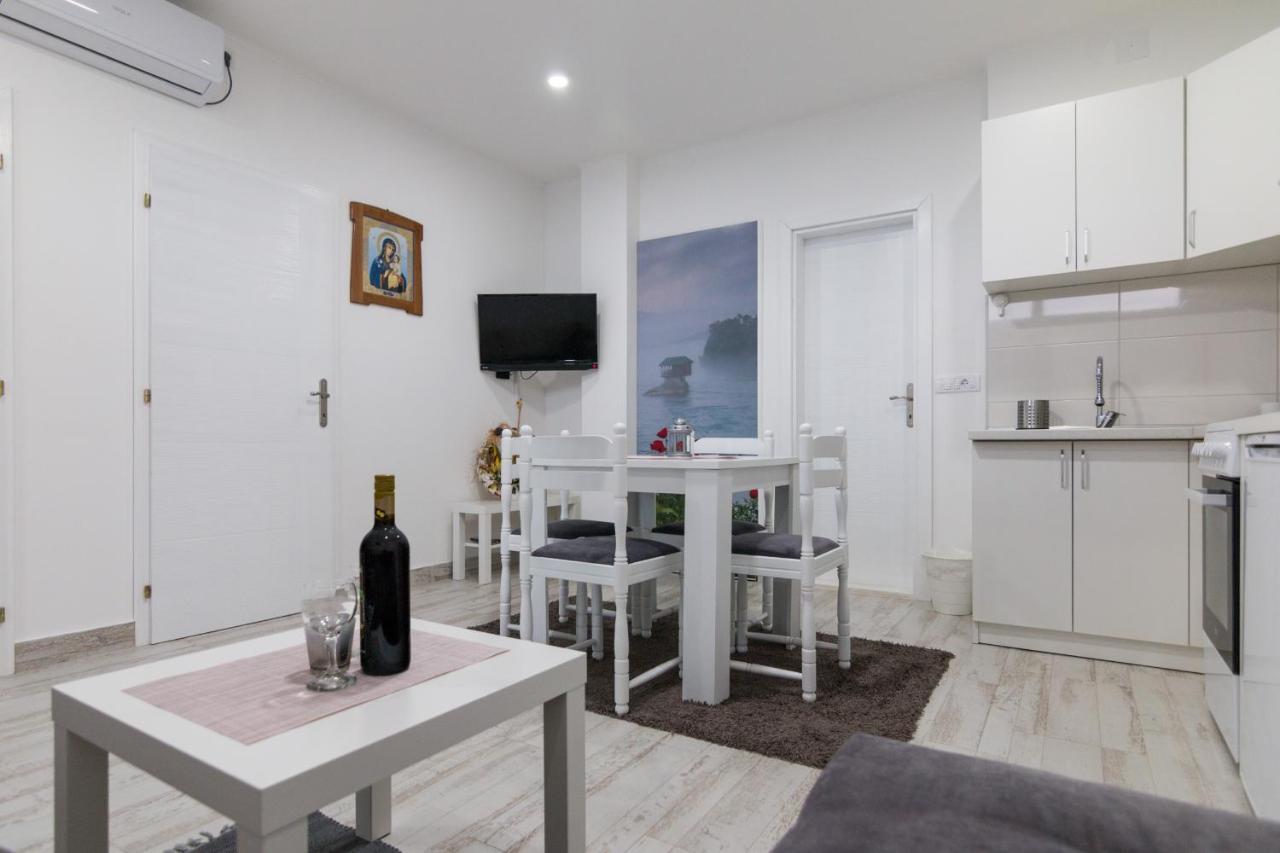 Apartment Bb 巴伊纳巴什塔 外观 照片