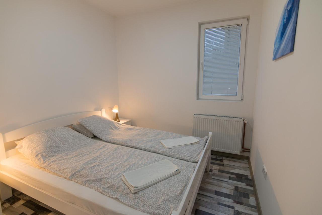 Apartment Bb 巴伊纳巴什塔 外观 照片